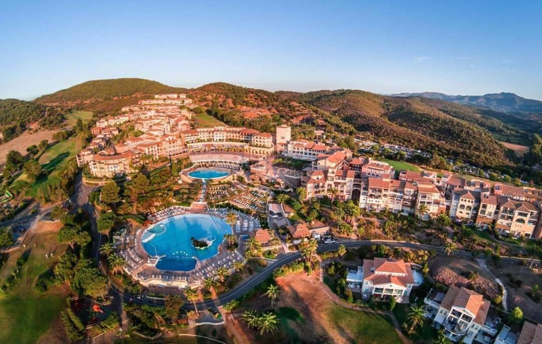 Saint-Raphael- Vue Mer Et Massif De L'Esterel Buitenkant foto