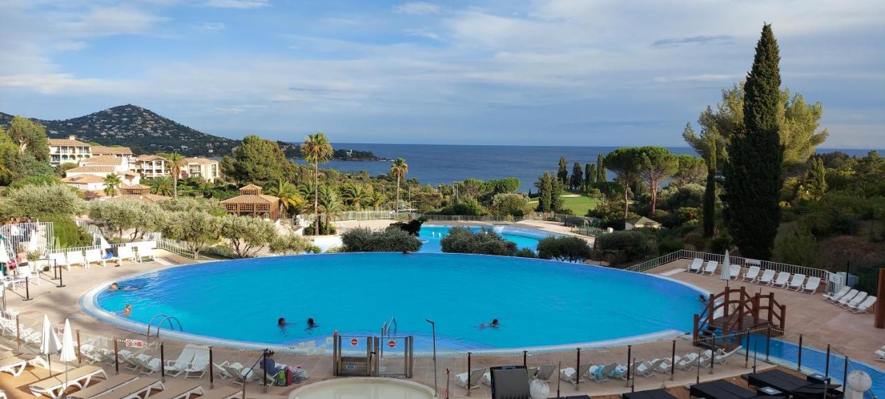 Saint-Raphael- Vue Mer Et Massif De L'Esterel Buitenkant foto